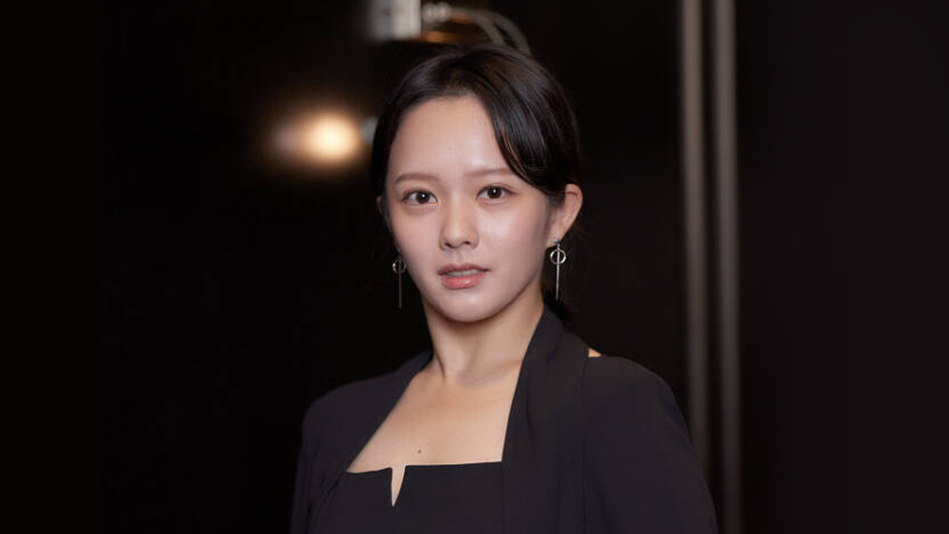 Shin Hyun Been Goes From Cheerful College Student To Fierce Prosecutor In “Reborn  Rich”