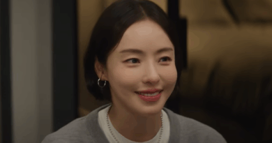 Lee Da hee delivers heartfelt romance in Divorce Insurance drama