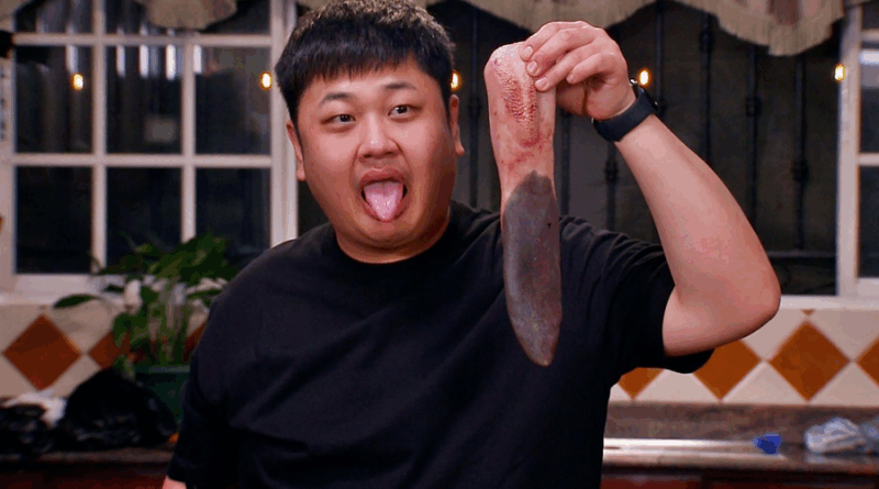 Yoon Nam no cooks lionfish into gourmet fish and chips in Jungle Bob 2