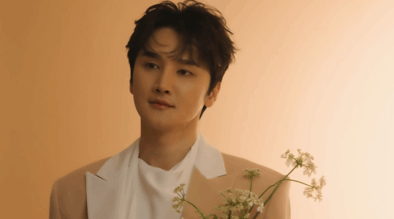Singer Ahn Jiwan returns with new ballad Insaengju on Music Bank stage