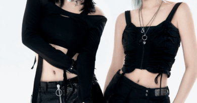 Billlie Moon Sua and Siyoon perform SNAP at Superpop 2025 Korea music festival