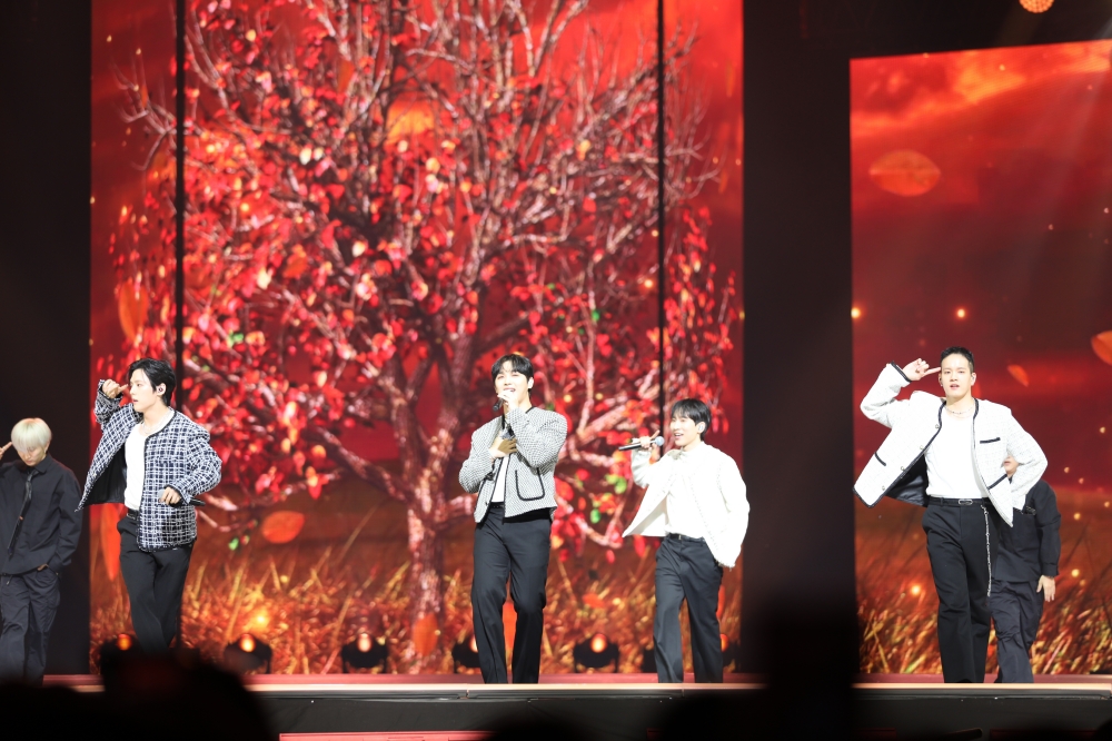 BTOB wins Best Vocal Group at Asia Star Entertainer Awards