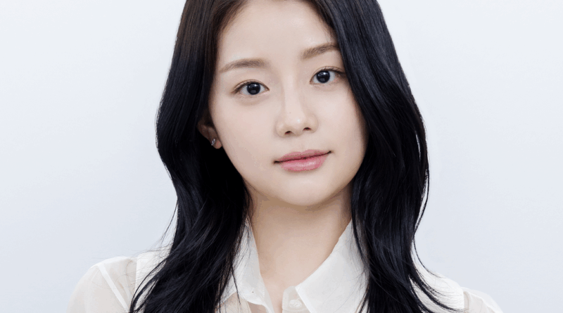 Korean actress Chae Seoan signs with major agency Blitzway Entertainment