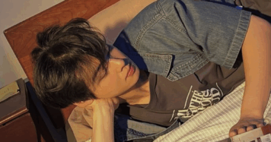 Cha Eunwoo shares behind the scenes images from a fashion brand photoshoot