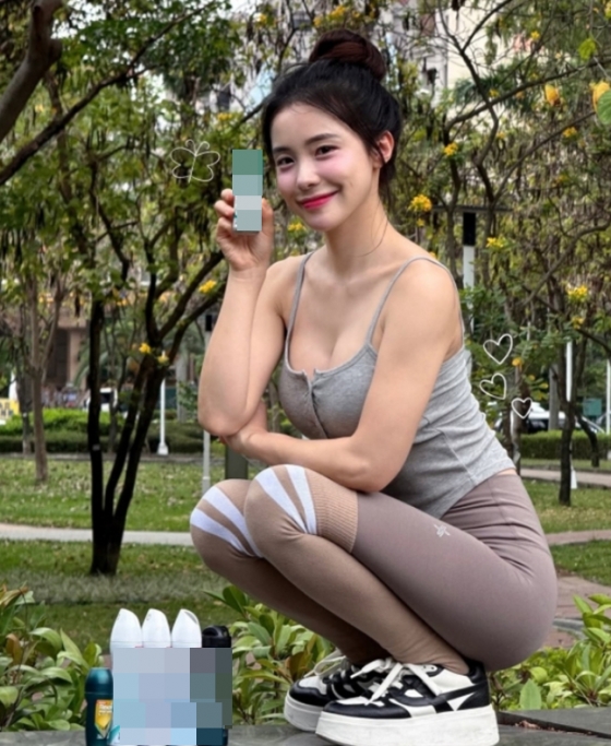 Dahye Lee shows off stunning physique in social media photos