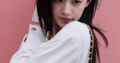 Go Youn-jung draws attention with elegance and beauty in luxury branded photos