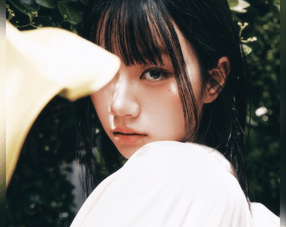 Hyeri featured on the June cover of top Chinese fashion magazine F