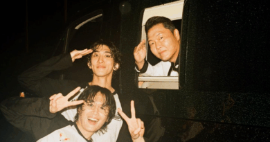 Choi Jung hoon of Jannabi shares backstage photo with PSY at university festival