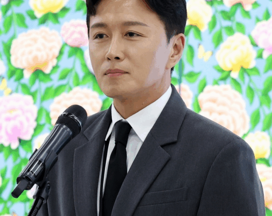 Actor Jin Tae hyun to undergo thyroid cancer surgery in June while filming