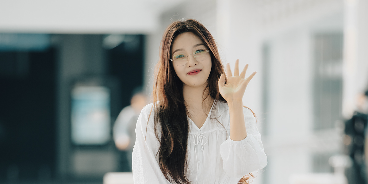 Red Velvet's Joy at Incheon Airport heading to Phuket for an overseas schedule