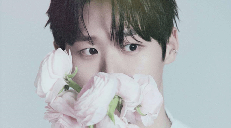 Jung Seungwon performs at his first solo concert in Seoul 2025