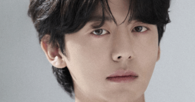 Lee Ji hoon discusses his journey from actor to soccer player in Kick It Together 4