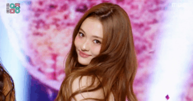 MEOVV performs DROP TOP on Show Music Core with dynamic visuals and flawless choreography