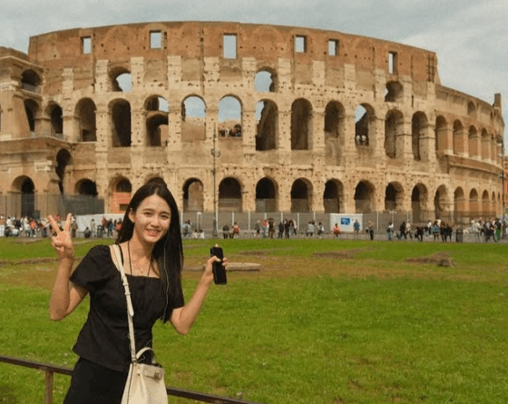 Nam Bo-ra shares honeymoon adventure in Italy with pasta and Colosseum glimpses