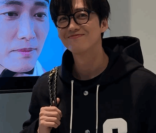 Namkoong Min agency 935 Entertainment warns about fake manager money scam