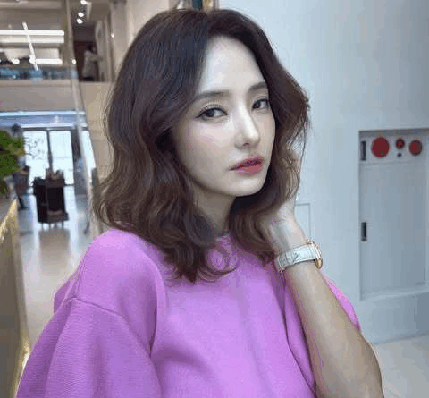 Rachel Kim stuns fans with Barbie inspired look ahead of City of Evil release