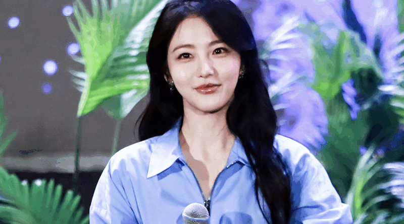 Shin Yeeun hosts her first fan meeting in Taipei connecting deeply with fans