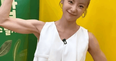 Korean fitness model Sim Euddeum shows off toned muscles at popup event
