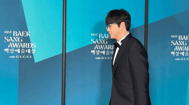 Sung Si kyung on red carpet at 61st Baeksang Awards with witty Instagram post