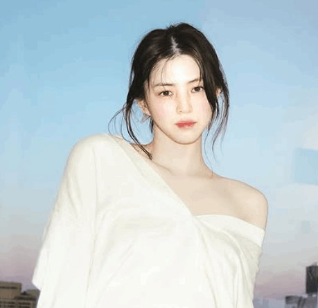 Han Sohee and Choi Minsik may star in Korean remake of The Intern