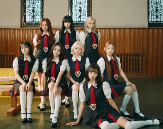 UNIS wins Most Influential Girl Group title at 2025 Brand Loyalty Awards