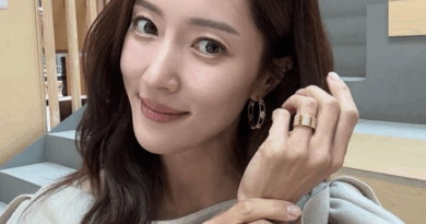 KDrama actress Wang Bitna smiles on Instagram after Crushology 101 finale