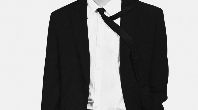 WOODZs Drowning tops Melon chart while he serves in the military