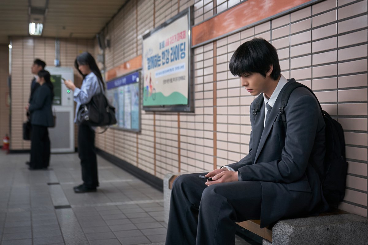 Ahn Hyo-seop makes a powerful debut in Omniscient Readers Viewpoint