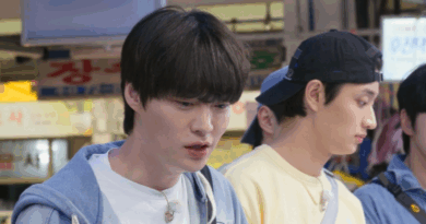 Unexpected Fan Meeting at the Local Market: Ahn Jae-hyun Steals the Spotlight