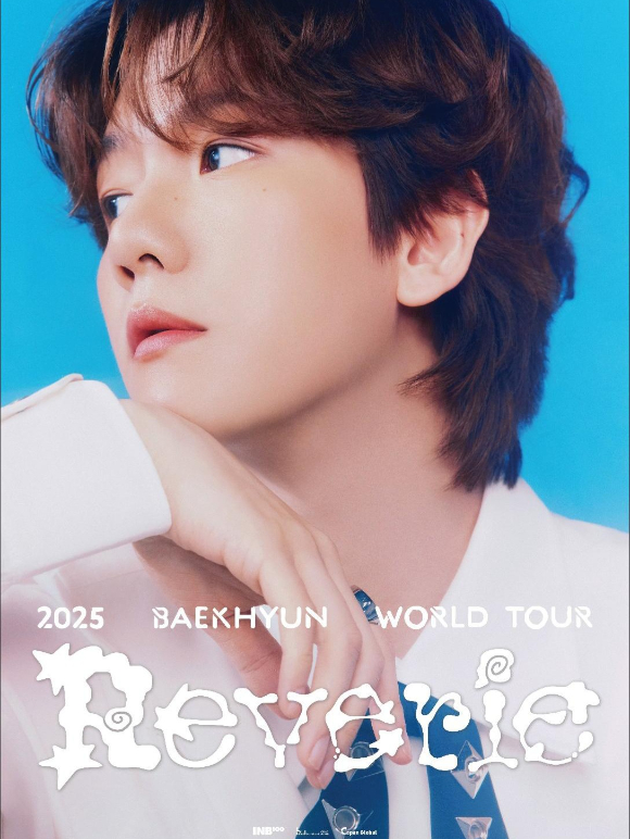 Baekhhyun enchanting fans with Reverie World Tour in Seoul