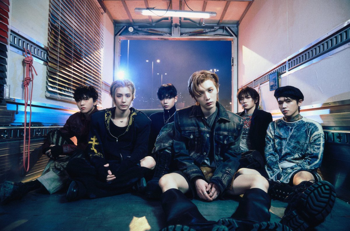 BOYNEXTDOOR achieves success in global music charts with No Genre album.