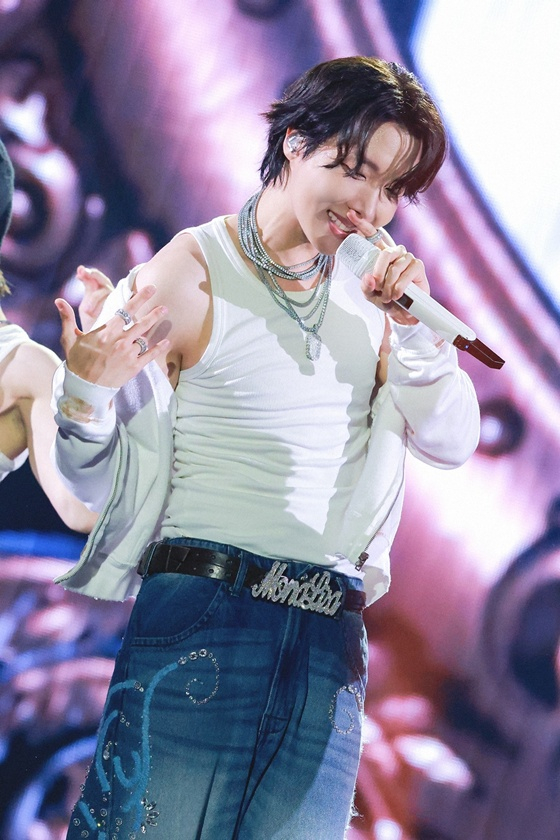 j-hope concludes his Asia tour at Kyocera Dome Osaka with massive ARMY turnout