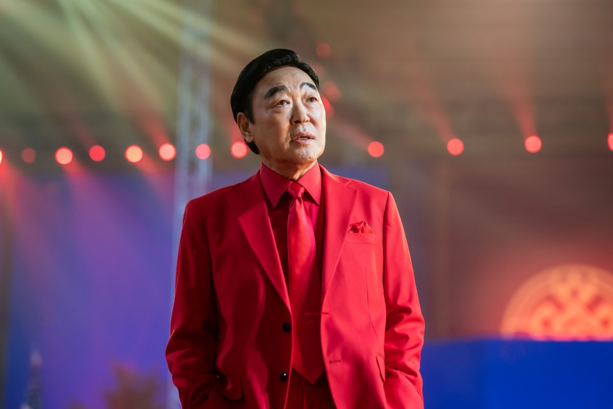 Discover HiFive a comic action gem with stars like Jin Hee Kyung and Jang Gwang leading.