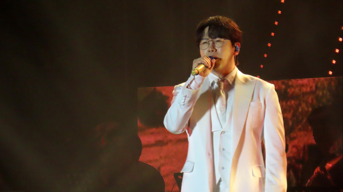 Mr Trot 3 Incheon concert delivers high-energy acts and emotional solos by TOP 6