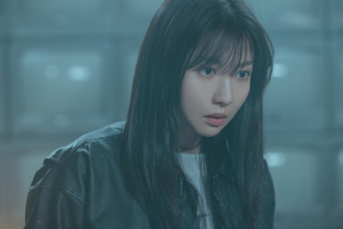 Still images from Gwayi Train reveal intense moments at Gwangrim Station