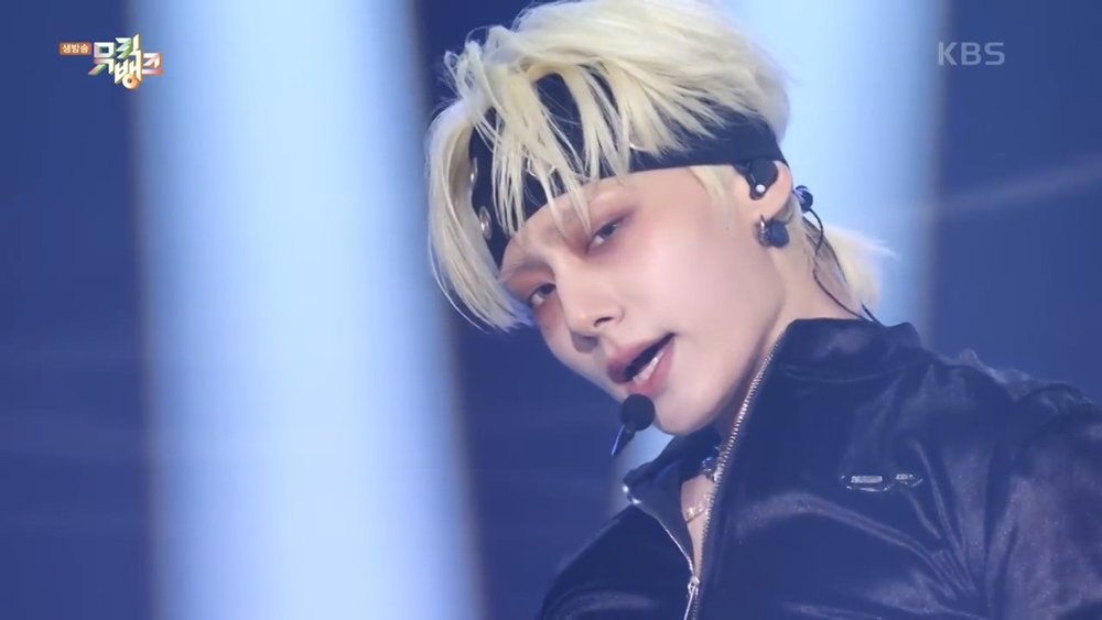 Hwanwoong of ONEUS captures fans with stunning solo debut performances