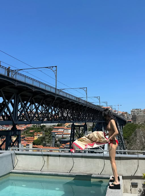 Hyomin of T-ara flaunts elegance and style in vibrant summer bikini photoshoot