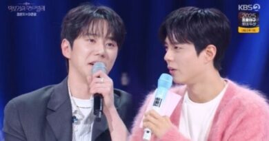 Musical Synergy Sparks As Park Bo Gum and Lee Jun Young Perform ‘If I’ Together
