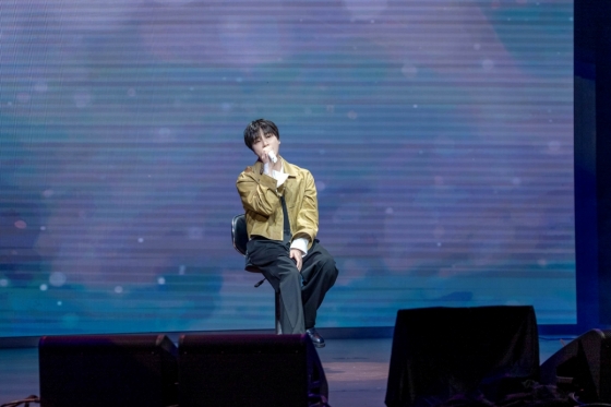 iKON Kim Jinhwan celebrates a successful fan meeting in Seoul, marking a triumphant return