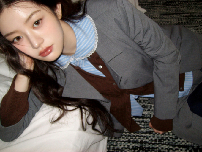 ILLIT's GLLIT version photoshoot highlights their tom-boy charm ahead of album bomb.