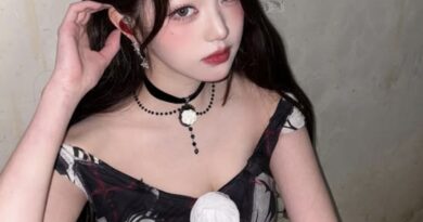Jang Wonyoung Stuns in Alluring Black Look: A Visual Masterpiece