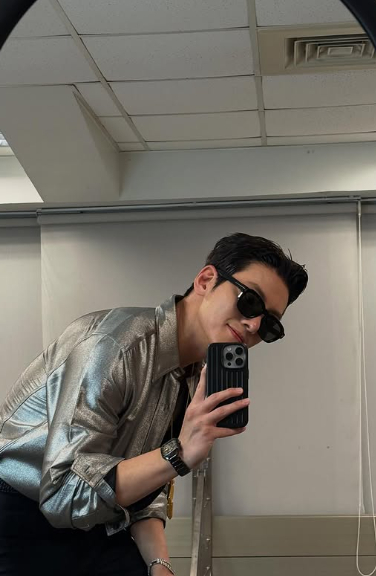 Actor Ji Chang-wook captivates the audience at Kaohsiung concert with style