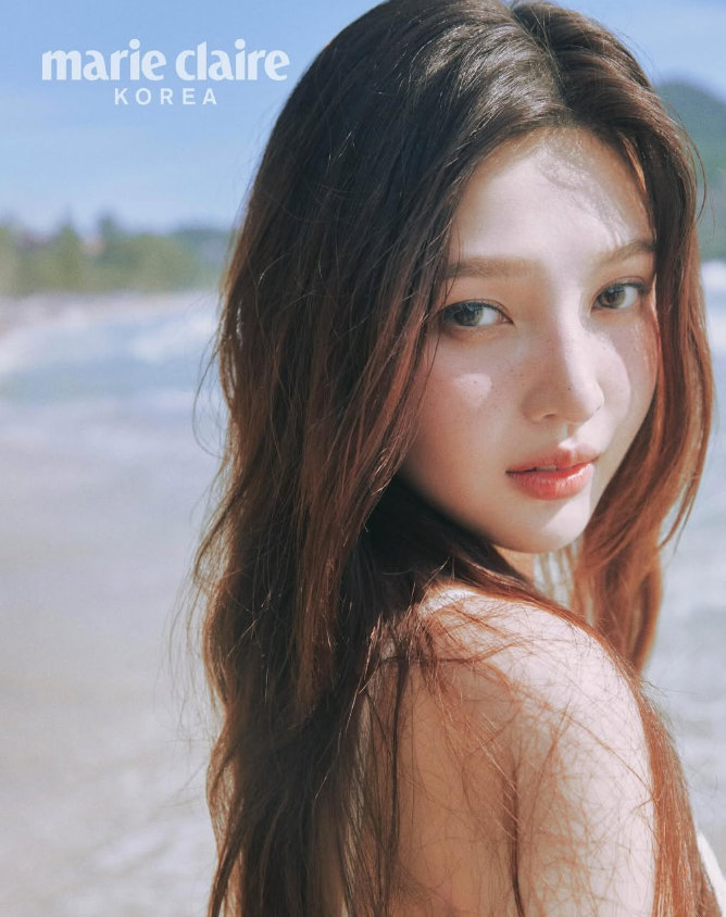 Red Velvet’s Joy Captivates with Vibrant Summer Vibes in New Photoshoot