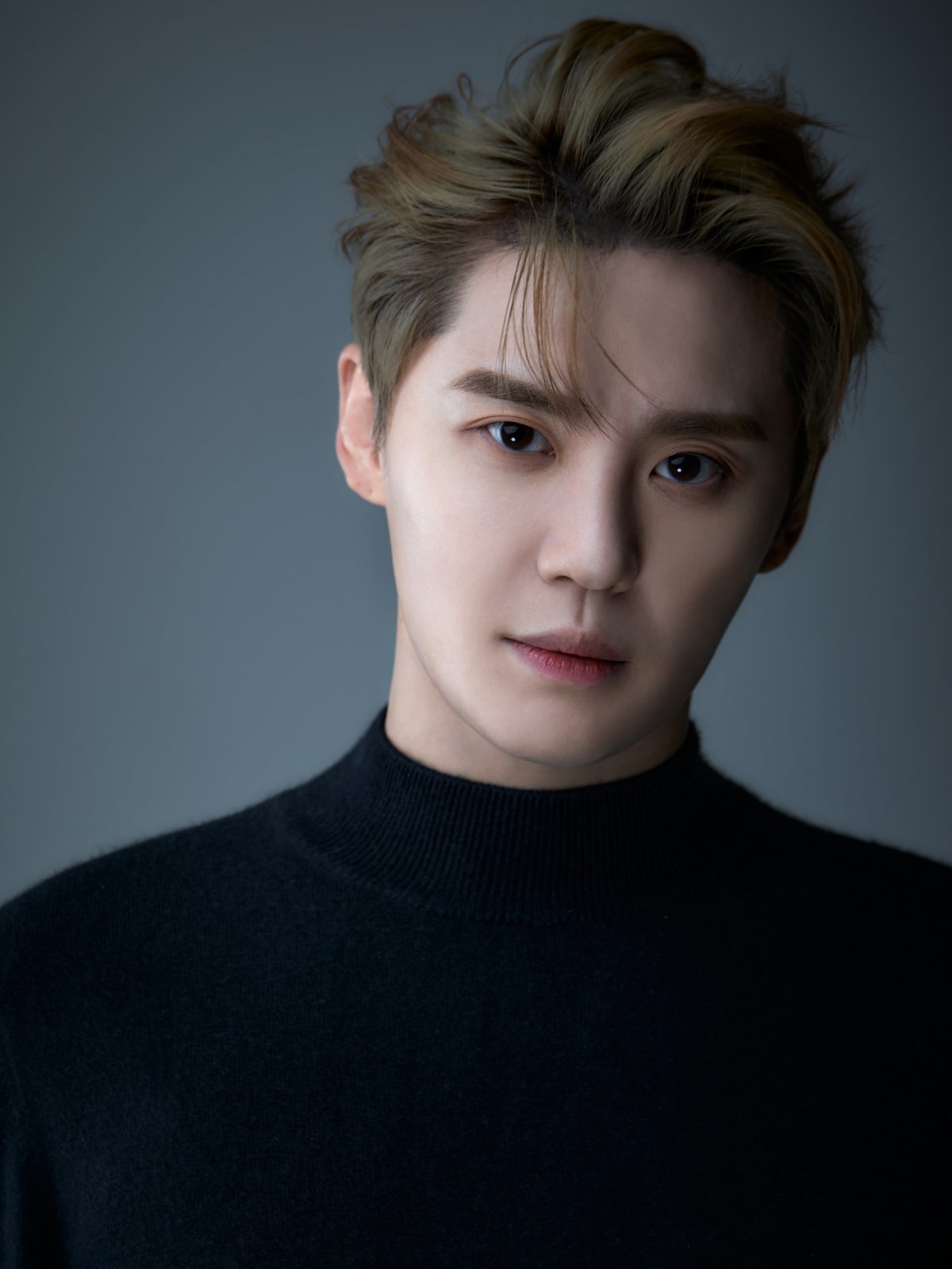 Kim Jun-su takes legal action against anonymous online harassment.