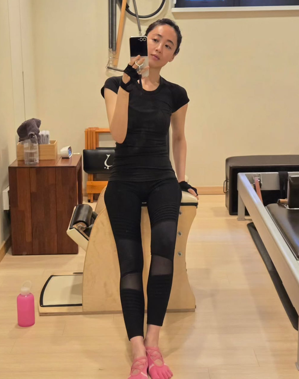 Kim Min Jung impresses with her dedication to fitness and maintains an ageless beauty