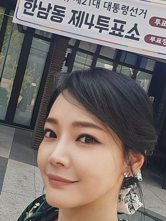 Kim So-hyun encourages participation in the Republic of Korea's election with her vote