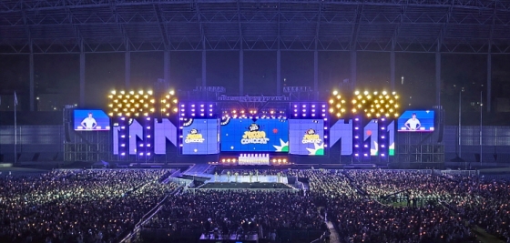 20th anniversary of Super Junior celebrated at SBS MEGA Concert with kpop magic