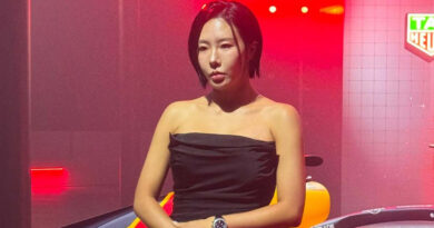 Champion Skater Shines with Elegant All-Black Look