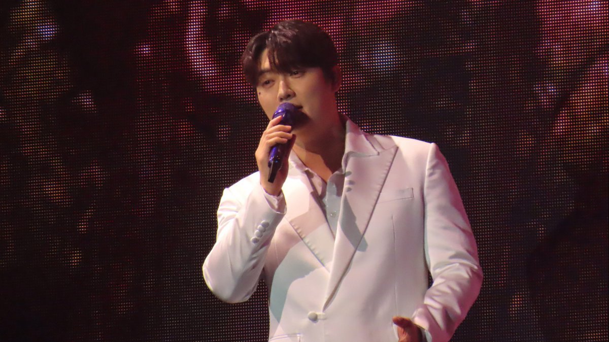 Top 6 stars of Mr Trot 3 deliver enthralling performances at Songdo Convensia.