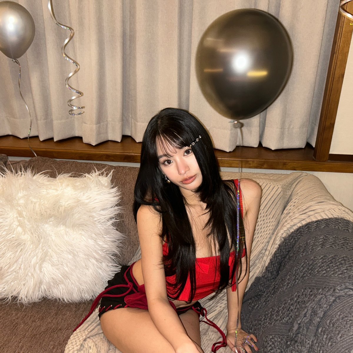 NATTY captivates fans with party-themed photos ahead of the new mini album release